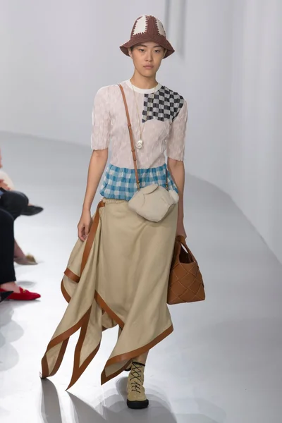 Look 41